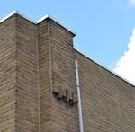 De aanzet tot een verdwenen schoorsteen.
              <br/>
              Richard Keijzer, 2015-08-28